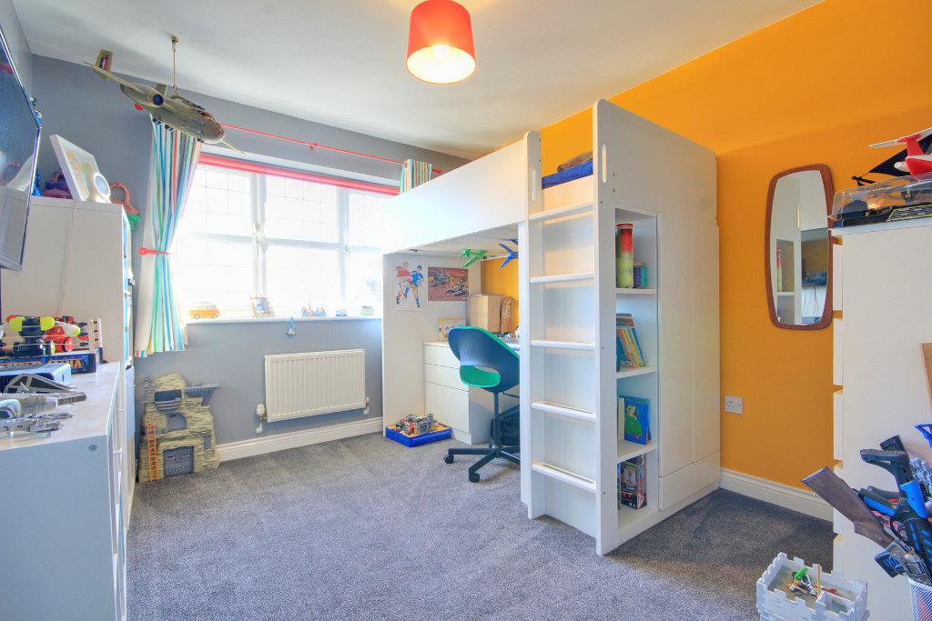 Coopers Croft, Leven
